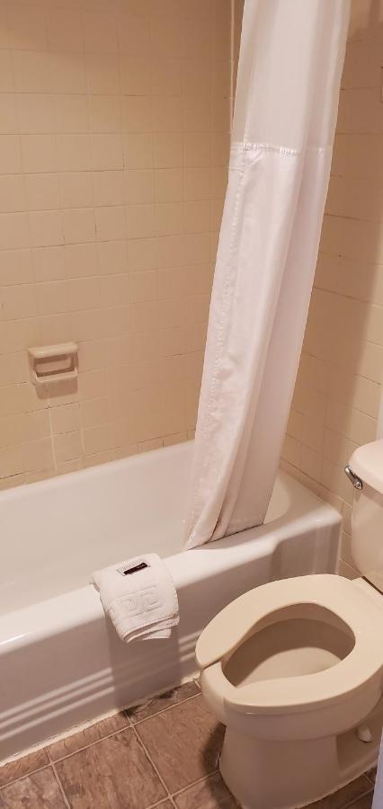Norton Brooks Motel מראה חיצוני תמונה